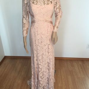Stunning Adrianna Papell Dress